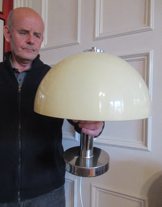 1970s Vintage Italian Prova Table Lamp with Cream Plastic Mushroom Shade