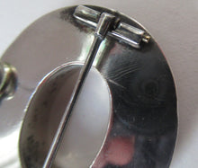 Load image into Gallery viewer, Antique Victorian Agate or Pebble Brooch Solid Silver 
