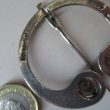 Load image into Gallery viewer, 1960s Glasgow Hallmark Silver Penannular Brooch with Citrines
