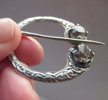 Load image into Gallery viewer, 1960s Glasgow Hallmark Silver Penannular Brooch with Citrines
