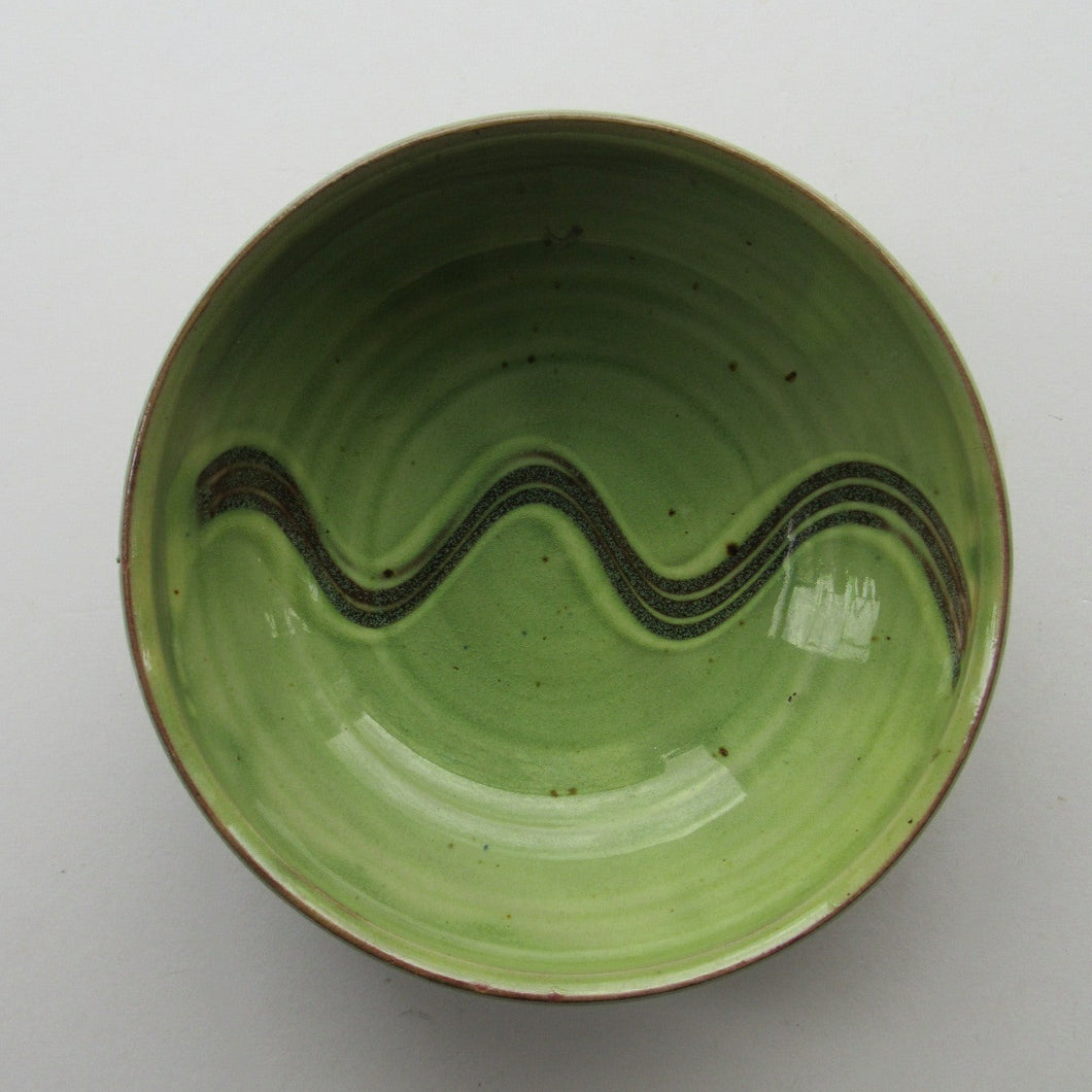 STUDIO POTTERY: Vintage 1960s Winchcombe Pottery Shallow Slipware Bowl. Sidney Tustin Mark