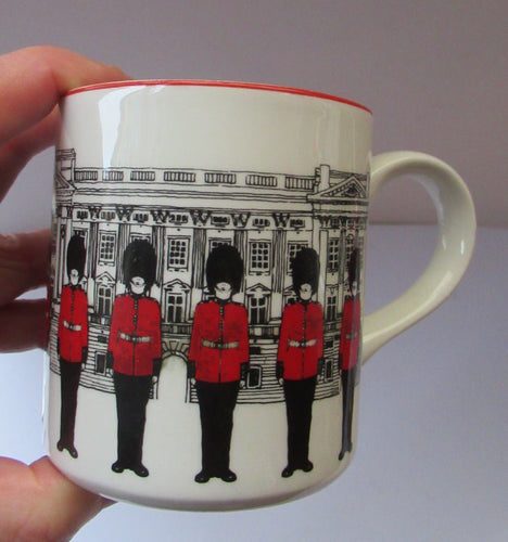 1980s MIDWINTER POTTERY. Rare LONDON SCENES Mugs. Guardsmen at Buckingham Palace, London