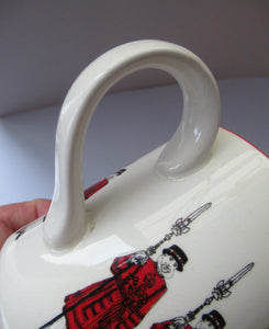 1980s MIDWINTER POTTERY. Rare LONDON SCENES Mugs. Beefeaters at the Tower of London
