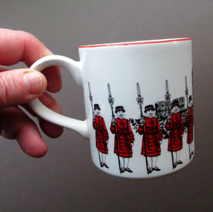 1980s MIDWINTER POTTERY. Rare LONDON SCENES Mugs. Beefeaters at the Tower of London