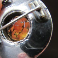 Load image into Gallery viewer, Antique SCOTTISH VICTORIAN SILVER &amp; Agate Hardstone Brooch or Pin. Old Red Leather Box
