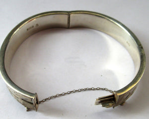 1960s SOLID SILVER Hinged Silver Cuff Bracelet or Bangle