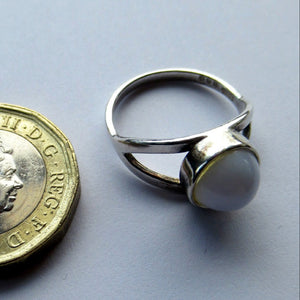 Vintage Scottish Silver Ring with Moonstone.  Size K