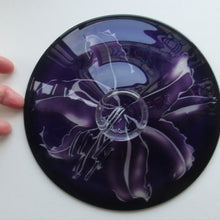 Load image into Gallery viewer, SCOTTISH Studio Glass by Julie Linstead. Very Fine Shallow Footed Dish. 8 inches diameter
