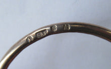 Load image into Gallery viewer, Antique Scottish Silver. 1890s Hamilton &amp; Inches Hallmarked Menu Holder: BEAR HUNT
