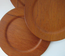 Load image into Gallery viewer, Set of Six Vintage 1960s Danish DIGSMED Danish Teak Plates
