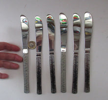 Load image into Gallery viewer, Viners Shorter Table knives Gerald Benny 1960s Stainless Steel Studio
