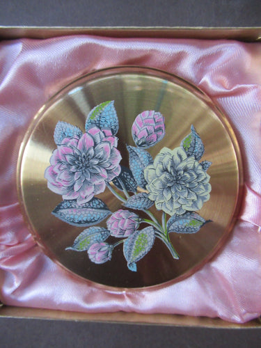 Vintage 1950s Powder Compact Hydrangea Design