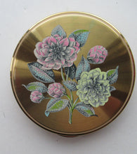 Load image into Gallery viewer, Vintage 1950s Powder Compact Hydrangea Design
