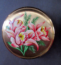 Load image into Gallery viewer, 1950s Melissa Powder Compact with Pink Lilies Flowers
