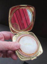 Load image into Gallery viewer, 1950s Melissa Powder Compact English Hunting Scene
