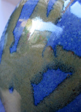 Load image into Gallery viewer, Vintage Scottish Studio Pottery Pot. John Jacobs, Vidlin Pottery
