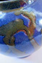 Load image into Gallery viewer, Vintage Scottish Studio Pottery Pot. John Jacobs, Vidlin Pottery
