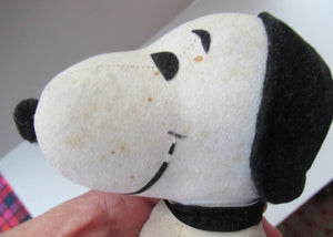 Original 1970s Authorised Snoopy Plush Felt Toy. United Feature Syndicate