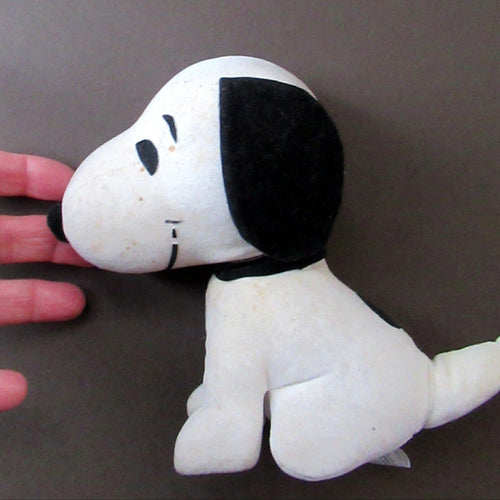 Original 1970s Authorised Snoopy Plush Felt Toy. United Feature Syndicate