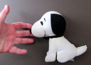 Original 1970s Authorised Snoopy Plush Felt Toy. United Feature Syndicate