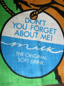 VINTAGE 1970s Irish Linen Tea Towel or Bar Cloth. MILK MARKETING BOARD