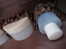 Load image into Gallery viewer, Vintage 1960s White Handbag or Vanity Case
