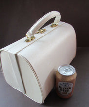 Load image into Gallery viewer, Vintage 1960s White Handbag or Vanity Case
