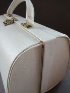 Vintage 1960s White Handbag or Vanity Case