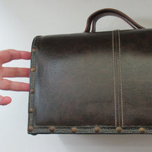 Load image into Gallery viewer, Vintage Brown Leather Vanity Case / Handag / Make Up Case

