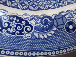 1880s Victorian Huge Ironstone Staffordshire Pottery Willow Pattern Serving Platter