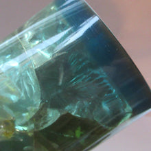 Load image into Gallery viewer, 1970s Shattaline Lamp with Green Base and Beige Spun Fibre Shade
