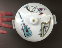 Load image into Gallery viewer, 1960s Royal Worcester Serving Dish Tureen Fiesta Pattern
