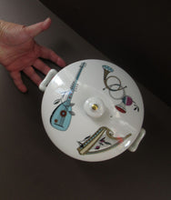 Load image into Gallery viewer, 1960s Royal Worcester Serving Dish Tureen Fiesta Pattern
