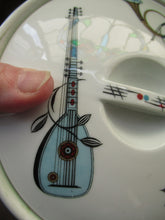 Load image into Gallery viewer, 1960s Royal Worcester Fiesta Pattern Lidded Serving Bowl or Tureen
