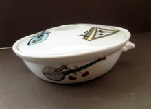 Load image into Gallery viewer, 1960s Royal Worcester Fiesta Pattern Lidded Serving Bowl or Tureen
