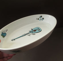 Load image into Gallery viewer, 1960s Royal Worcester Oval Open Serving Dish Rare Fiesta Pattern
