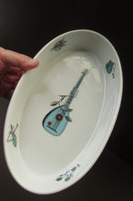 Load image into Gallery viewer, 1960s Royal Worcester Oval Open Serving Dish Rare Fiesta Pattern
