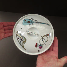 Load image into Gallery viewer, 1960s Royal Worcester Serving Dish Tureen Fiesta Pattern
