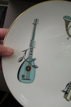 Load image into Gallery viewer, Royal Worcester 1960s Rare Fiesta Pattern DINNER Plate 
