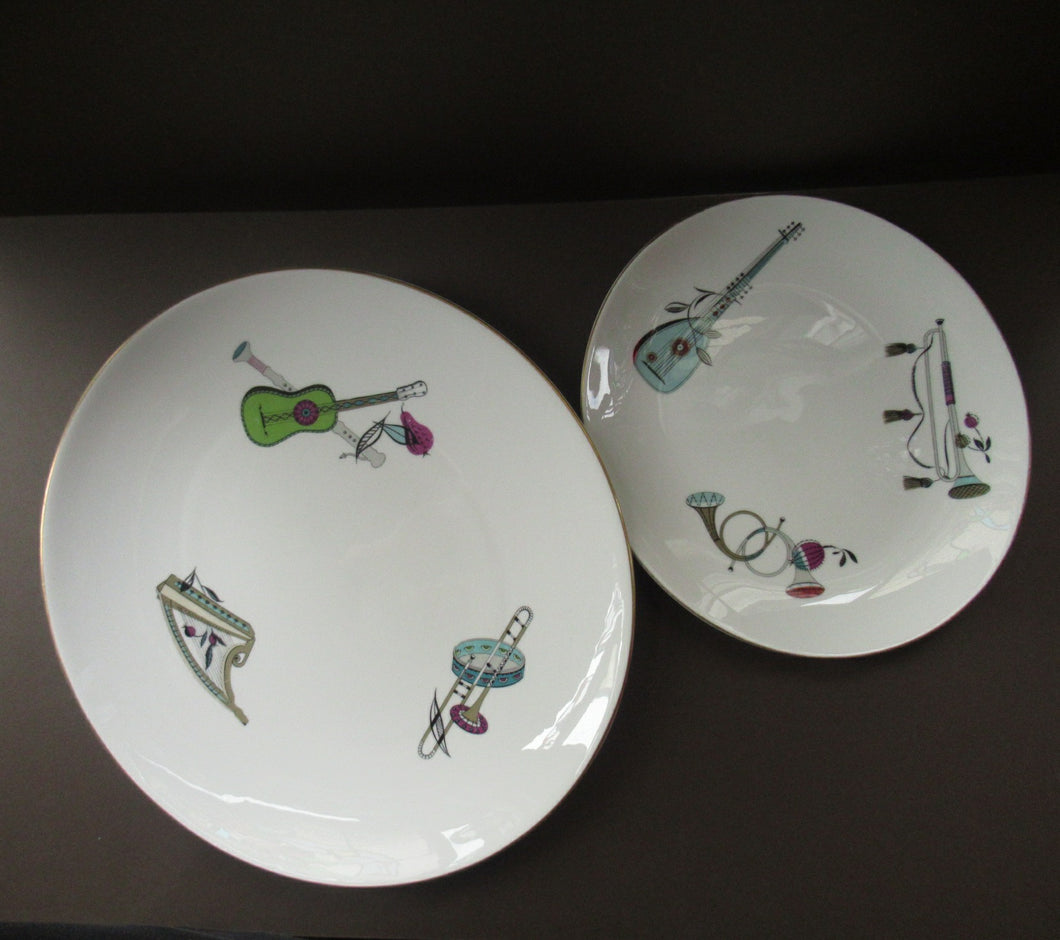 Large Royal Worcester Serving Platter: 1960s Fiesta Pattern