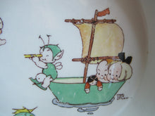 Load image into Gallery viewer, 1930s Shelley Baby&#39;s Bowl with Mermaid and Boo Boo

