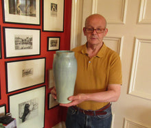 Load image into Gallery viewer, 1940s Upchurch British Studio Pottery Vase
