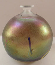 Load image into Gallery viewer, 1980s Koda Boda Bertil Vallien Tornado Swedish Glass Vase
