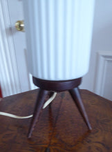 Load image into Gallery viewer, Vintage 1950s Scandinavian Style Table Lamp with Rosewood Tripod Feet and Tall Fluted White Glass Shade
