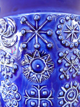 Load image into Gallery viewer, MASSIVE Blue Totem Pattern PORTMEIRION Storage Jar. Susan Williams-Ellis Design 1964: 7 3/4 inches
