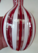 Load image into Gallery viewer, Fratelli Toso A Canne Miniature Glass Vase 1950s
