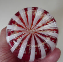 Load image into Gallery viewer, Fratelli Toso A Canne Miniature Glass Vase 1950s
