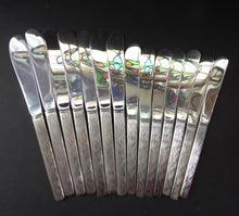 Load image into Gallery viewer, GERALD BENNEY for Viners, Sheffield. Sable Pattern. EXTENSIVE Canteen Set of 90 Pieces
