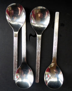 GERALD BENNEY for Viners, Sheffield. Sable Pattern. EXTENSIVE Canteen Set of 90 Pieces