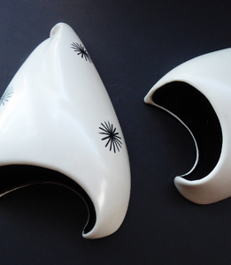 SINGLE Burleigh Ware 1950s Wall Pocket. Abstract Shape with White Exterior and Black Interior. With Stars Pattern